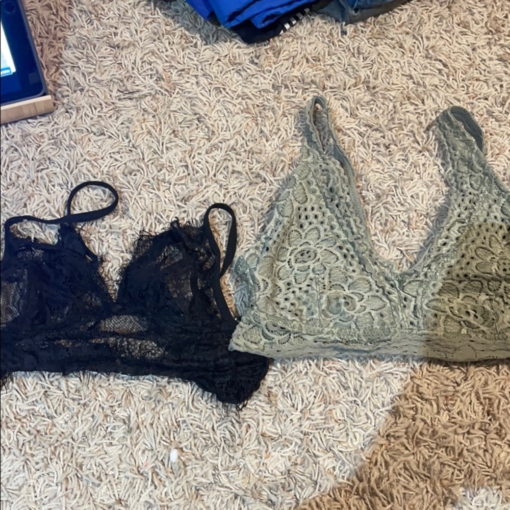 2 bras
